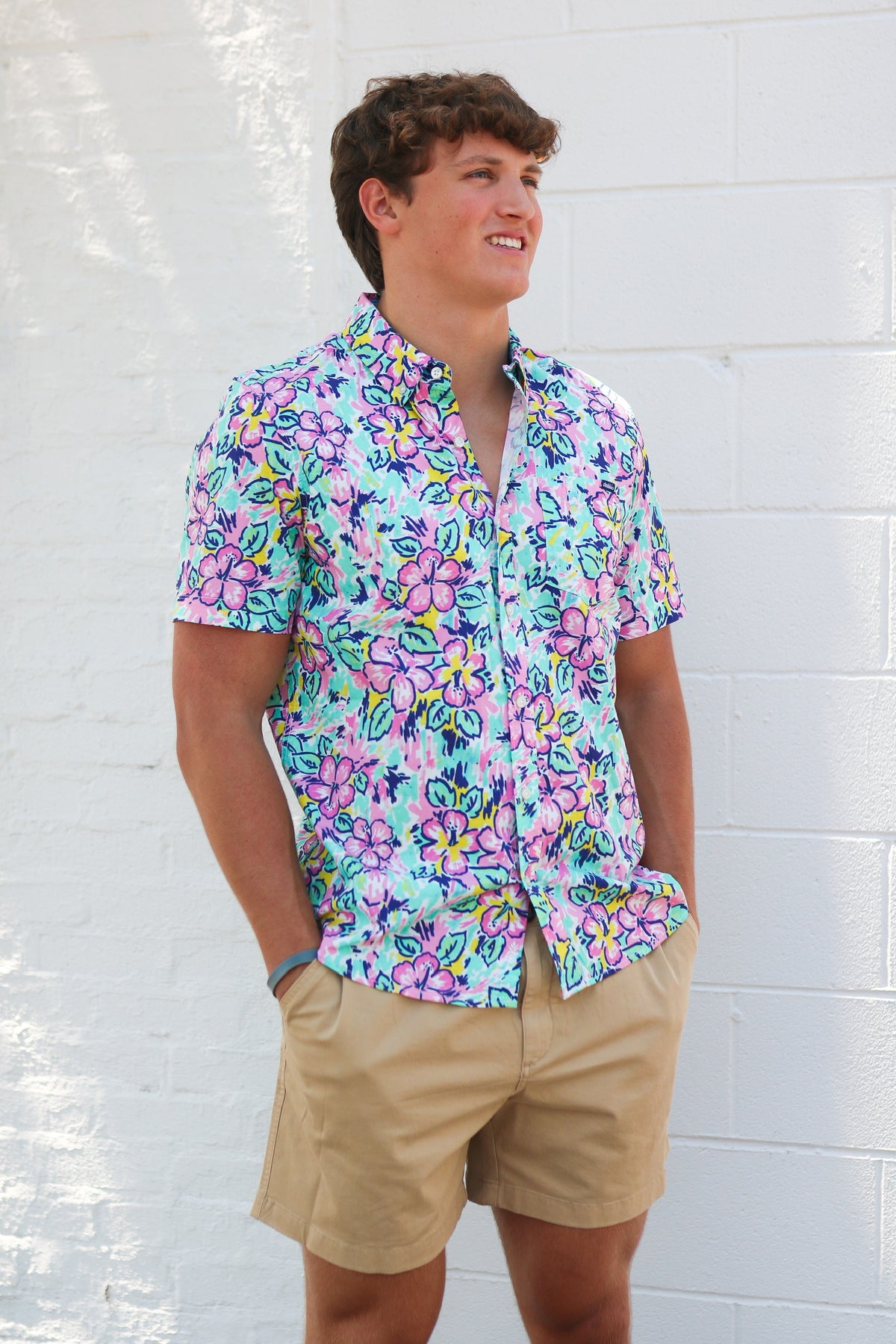 Chubbies The Vacation Bloom Friday Shirt