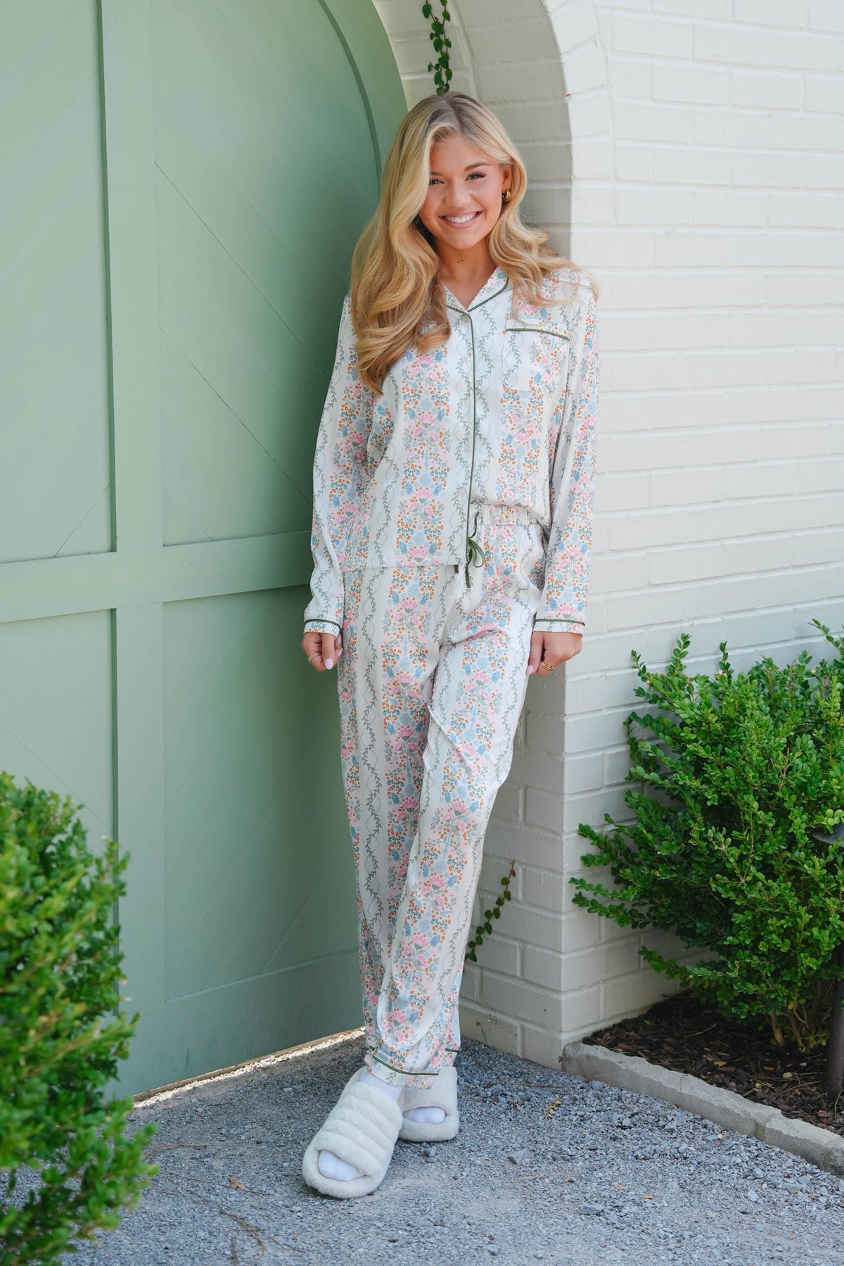 Mary Square Charlotte Pants