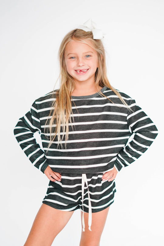 Girls' Just Stopping By Short