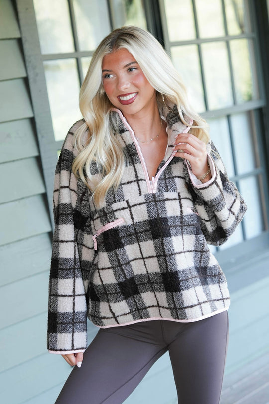 Emberly Pullover