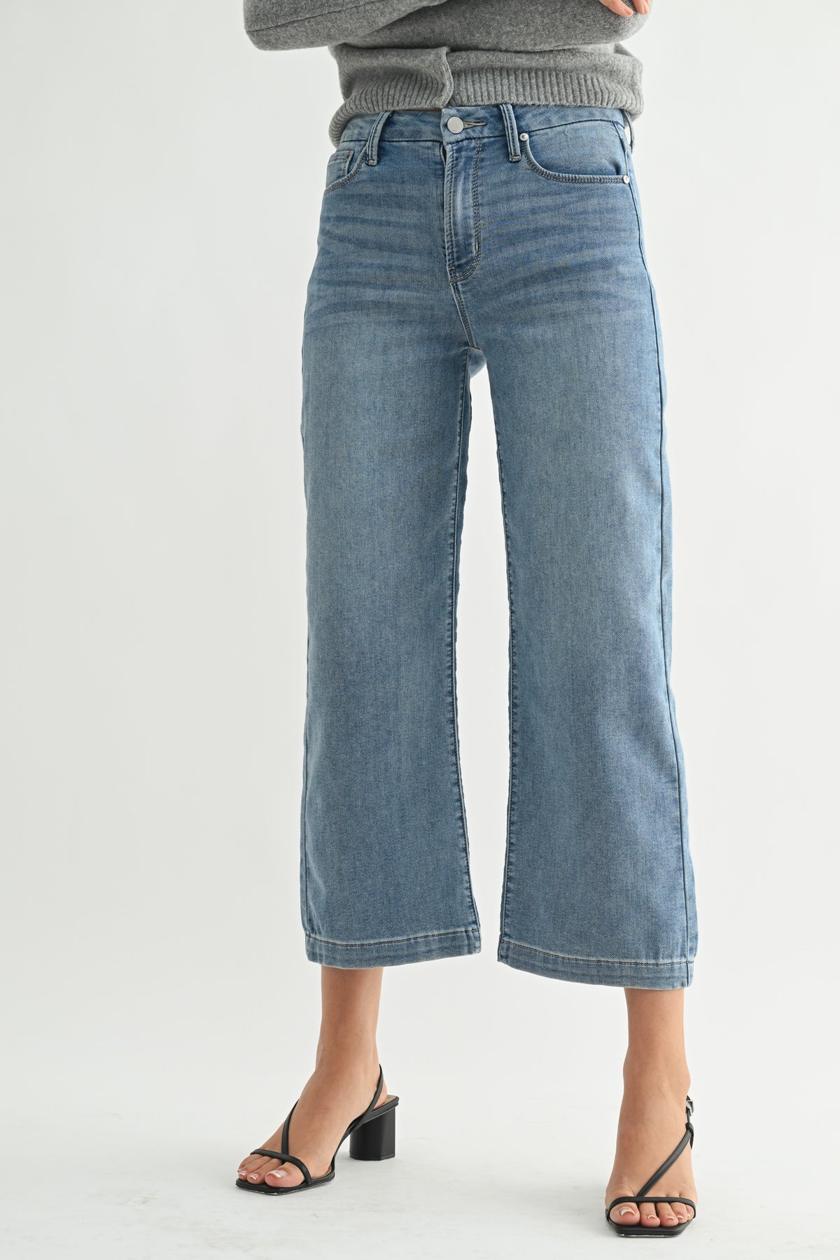 Just Black Denim Cropped Wide Leg Jean