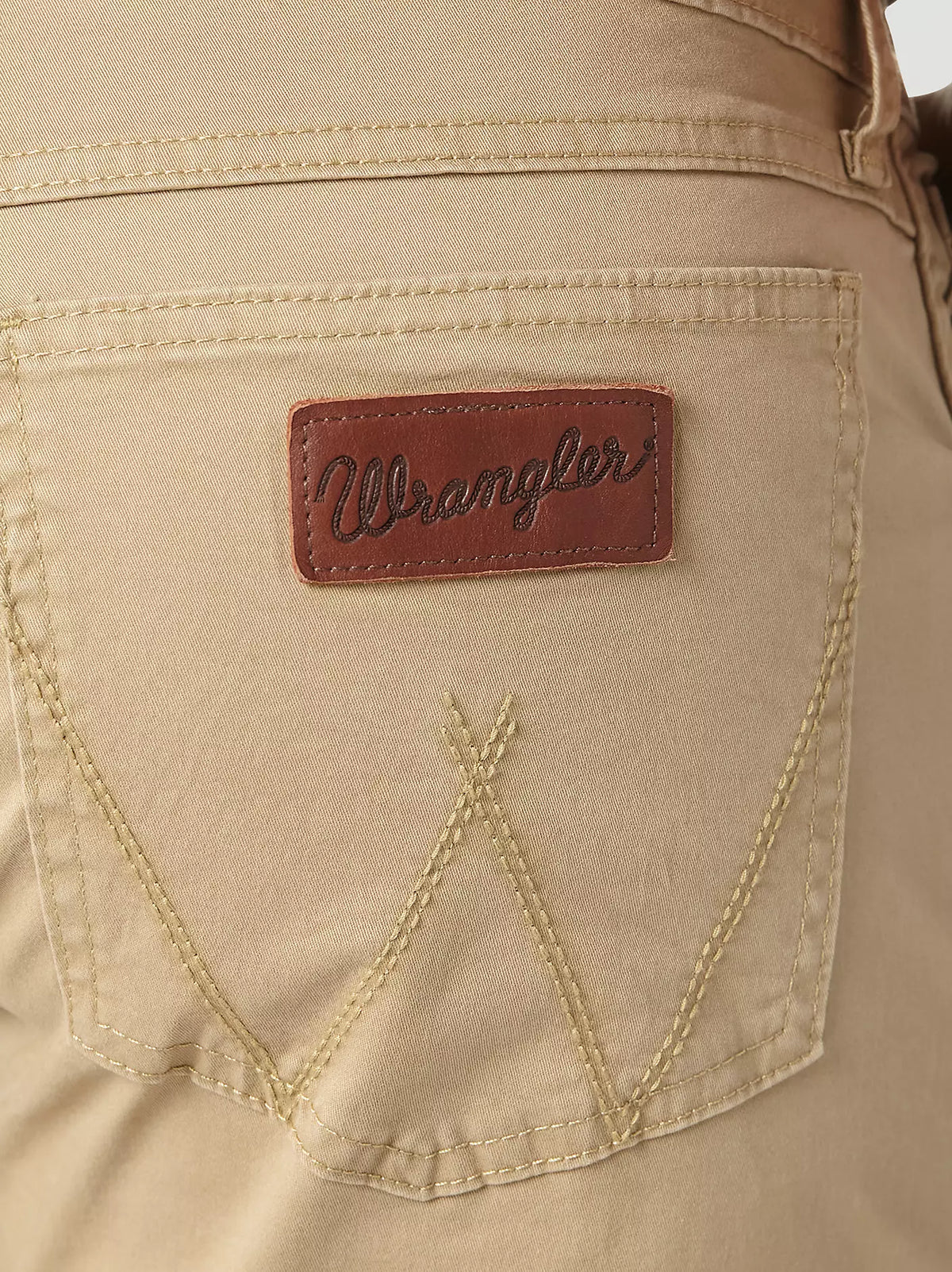 Wrangler Retro Slim Fit Straight Leg Pant