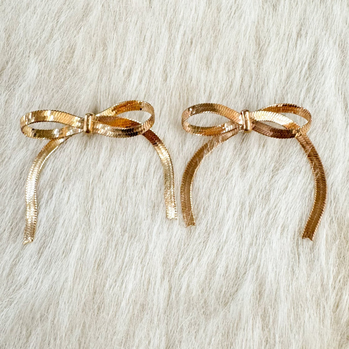 Daphne Bow Earring