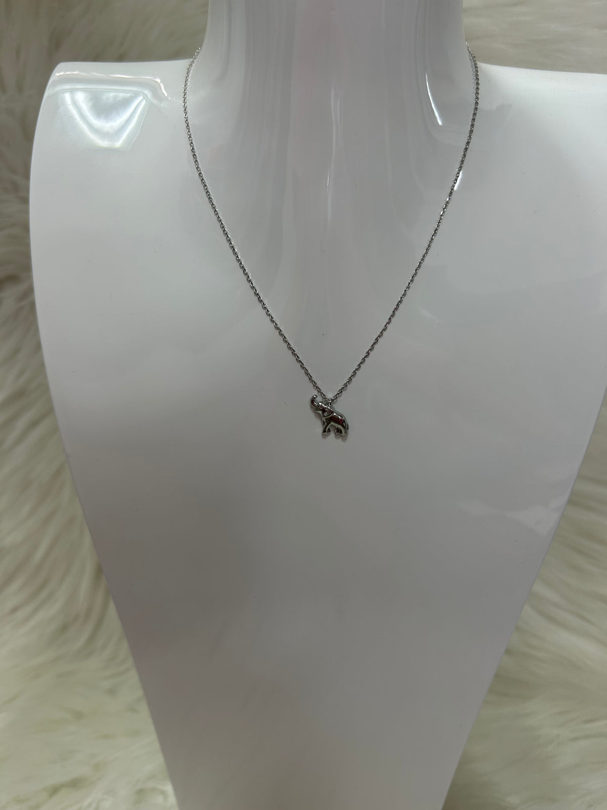 Joia 3D Elephant Necklace