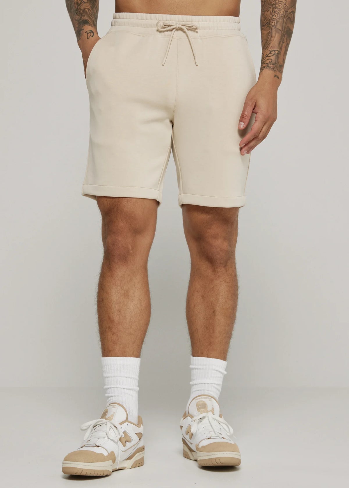 7 Diamonds Rev 8'' Short