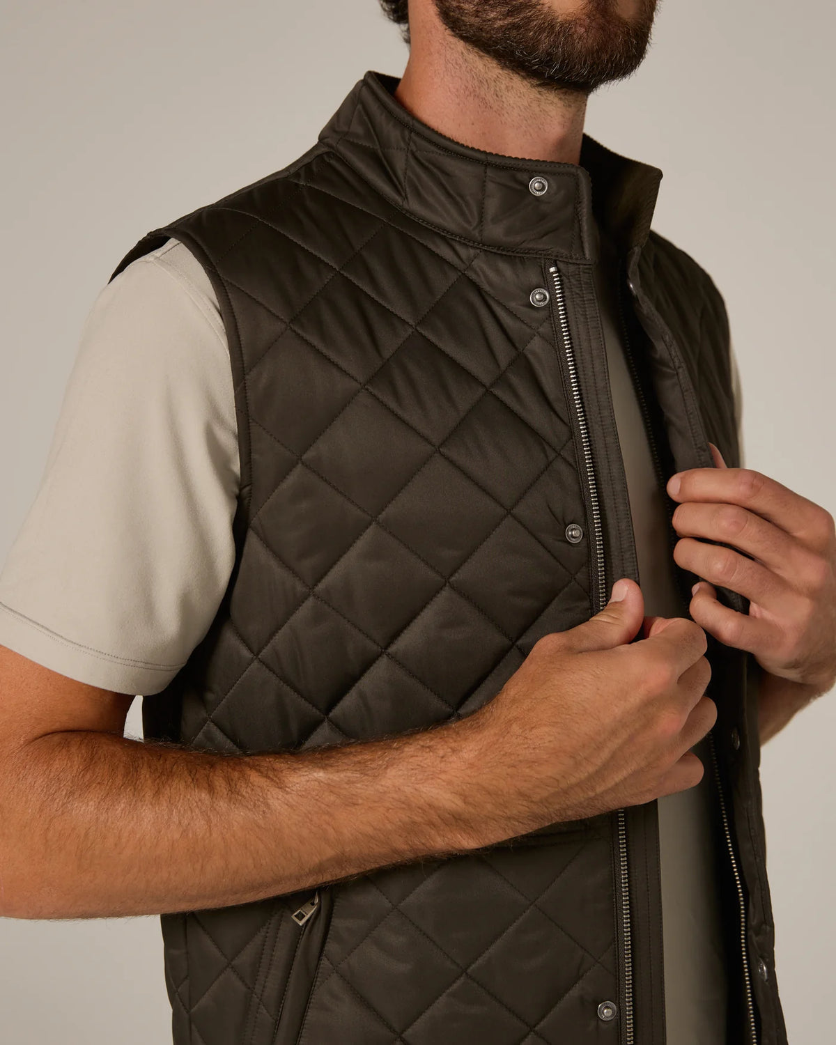 7 Diamonds Crest Quilted Vest