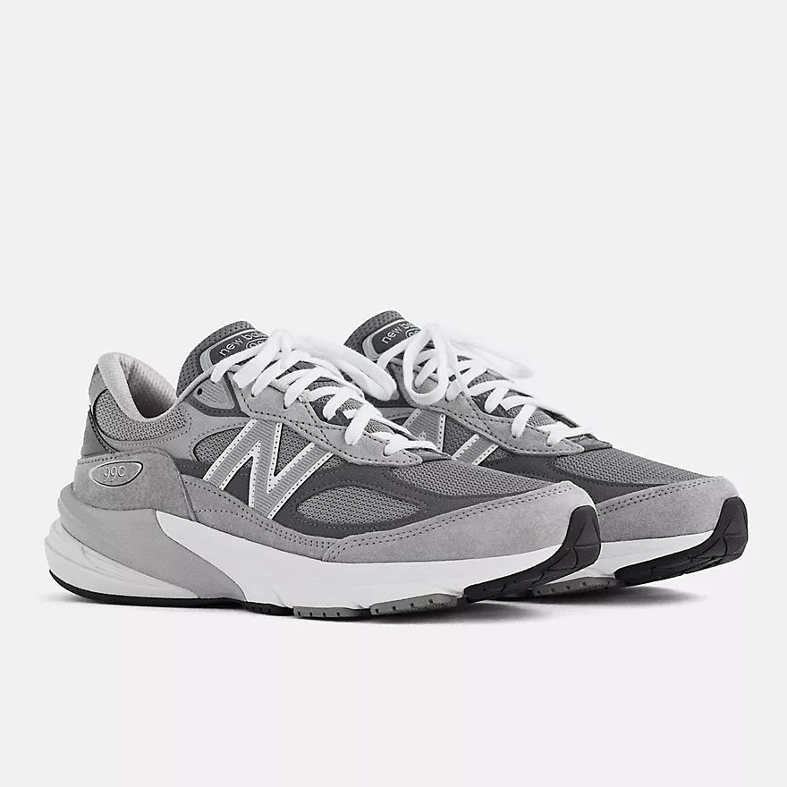New Balance W990 Sneaker