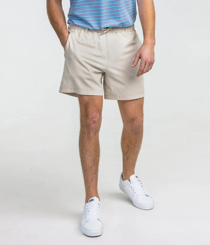 Southern Shirt Everyday Hybrid Shorts